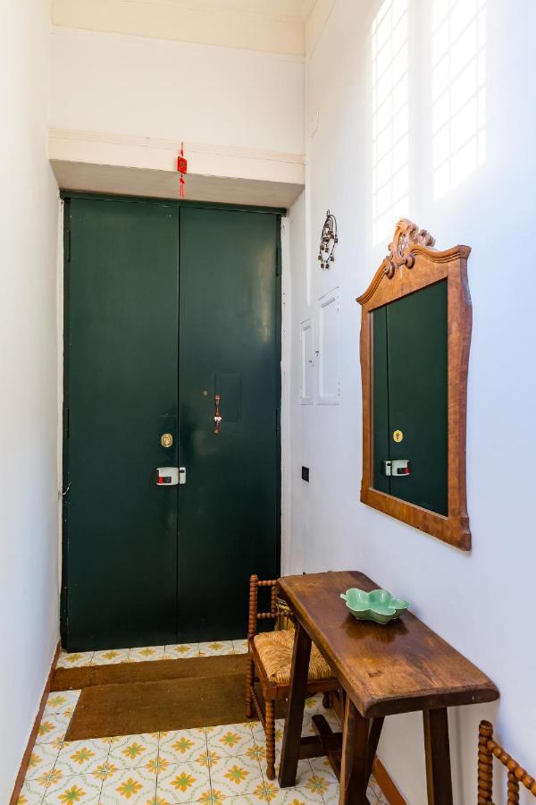 Villa Paola - Hidden Panoramic Garden And Terraces By Napoliapartments Bagian luar foto