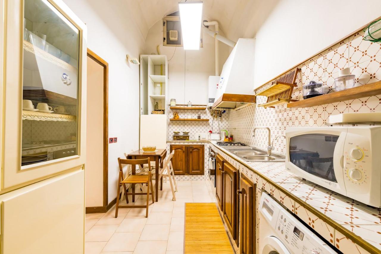 Villa Paola - Hidden Panoramic Garden And Terraces By Napoliapartments Bagian luar foto
