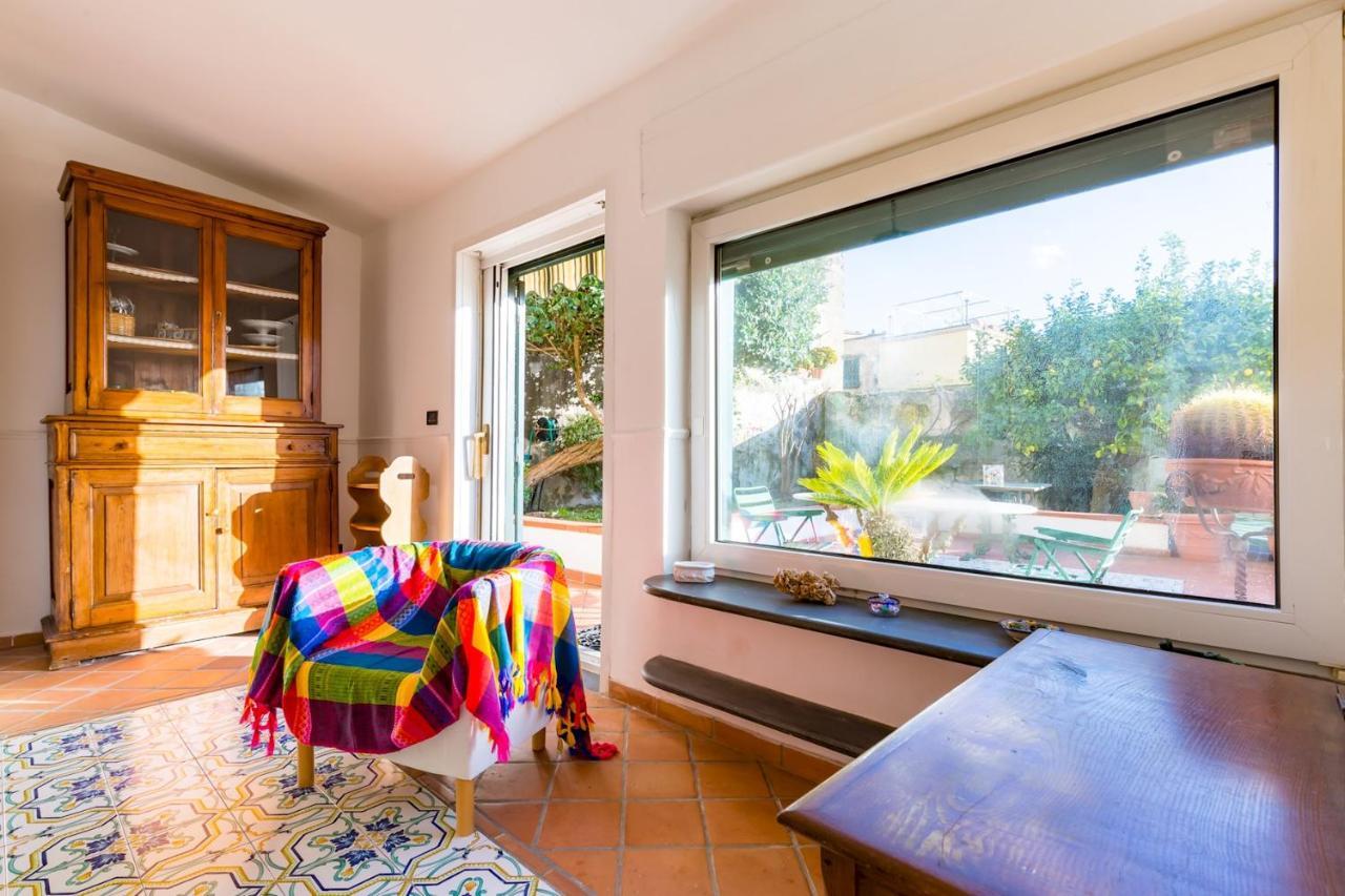 Villa Paola - Hidden Panoramic Garden And Terraces By Napoliapartments Bagian luar foto