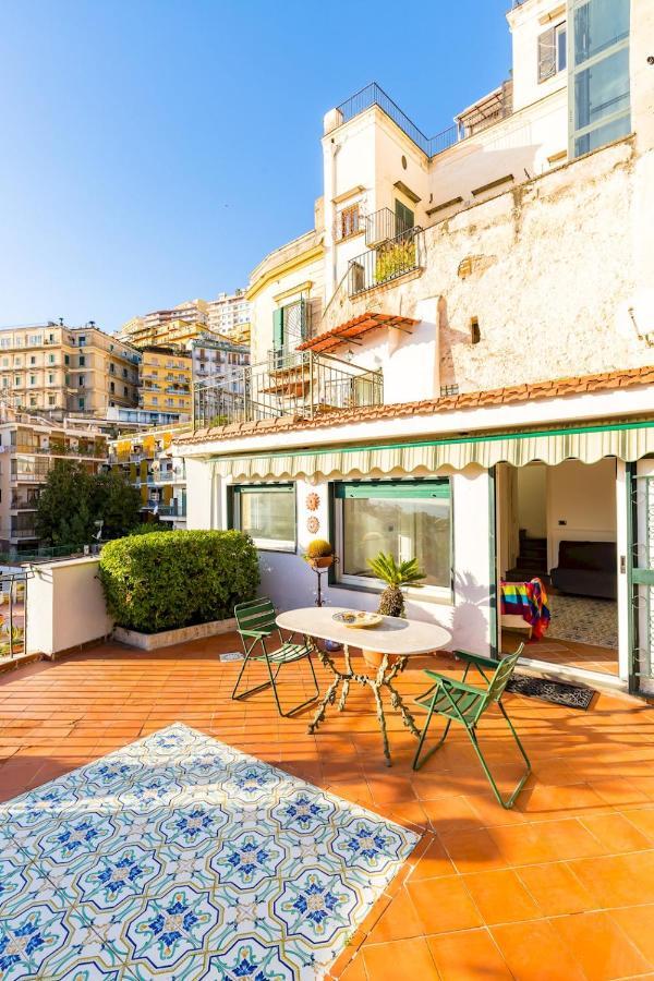 Villa Paola - Hidden Panoramic Garden And Terraces By Napoliapartments Bagian luar foto