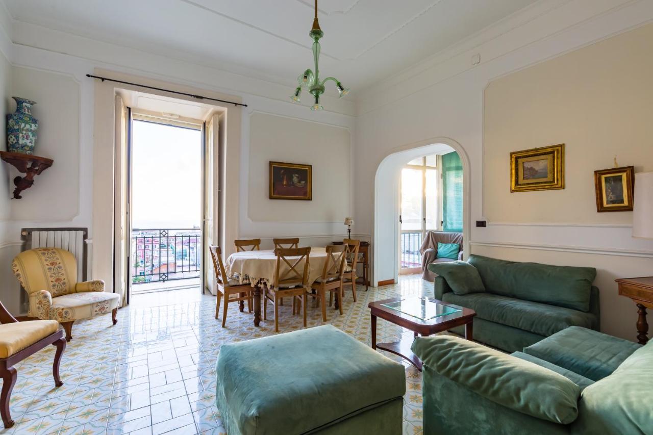 Villa Paola - Hidden Panoramic Garden And Terraces By Napoliapartments Bagian luar foto