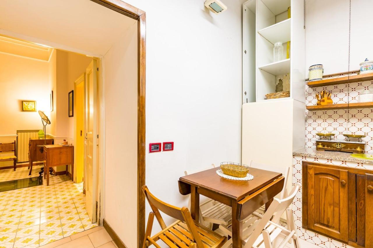 Villa Paola - Hidden Panoramic Garden And Terraces By Napoliapartments Bagian luar foto