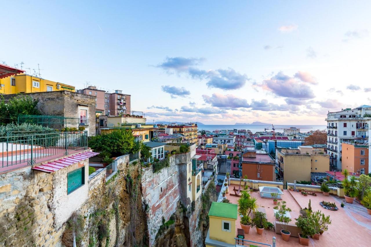 Villa Paola - Hidden Panoramic Garden And Terraces By Napoliapartments Bagian luar foto